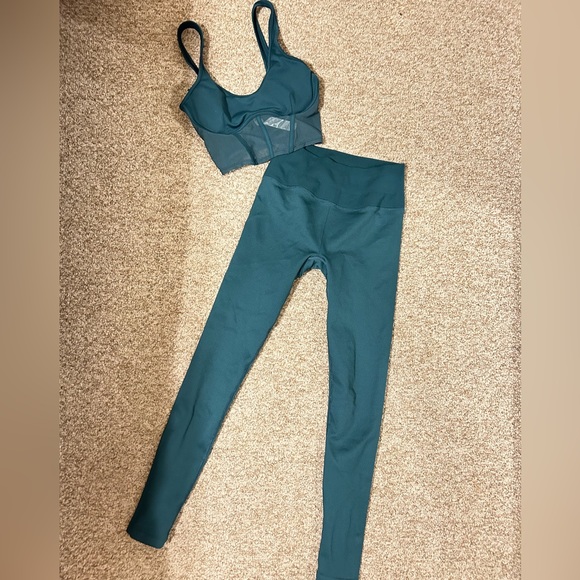 ALO Yoga Pants - Alo Yoga High Waist Ribbed Legging- green